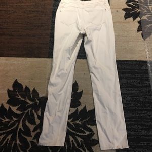 White denim jeans